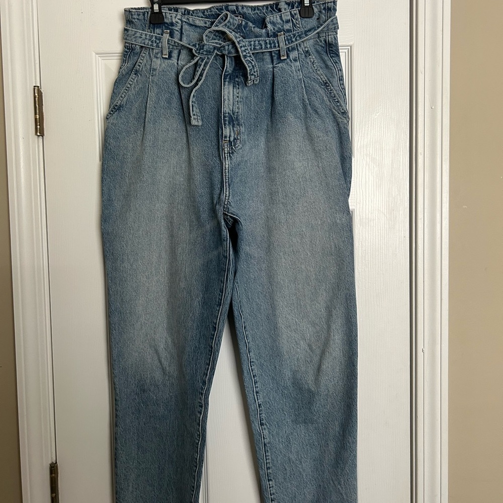 Abercrombie & Fitch Paperbag Waist Jeans